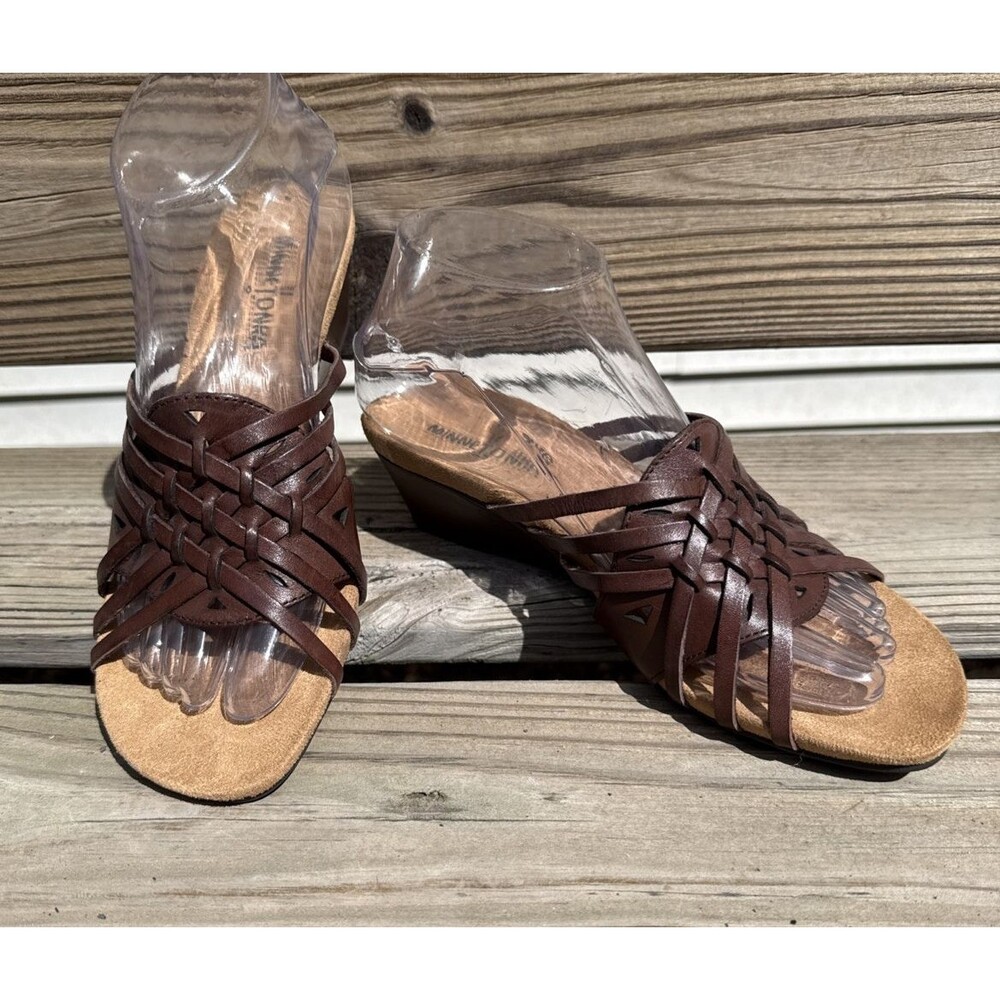 Minnetonka Woven Strappy Slide Sandals Leather Brown Size 7 New no tags